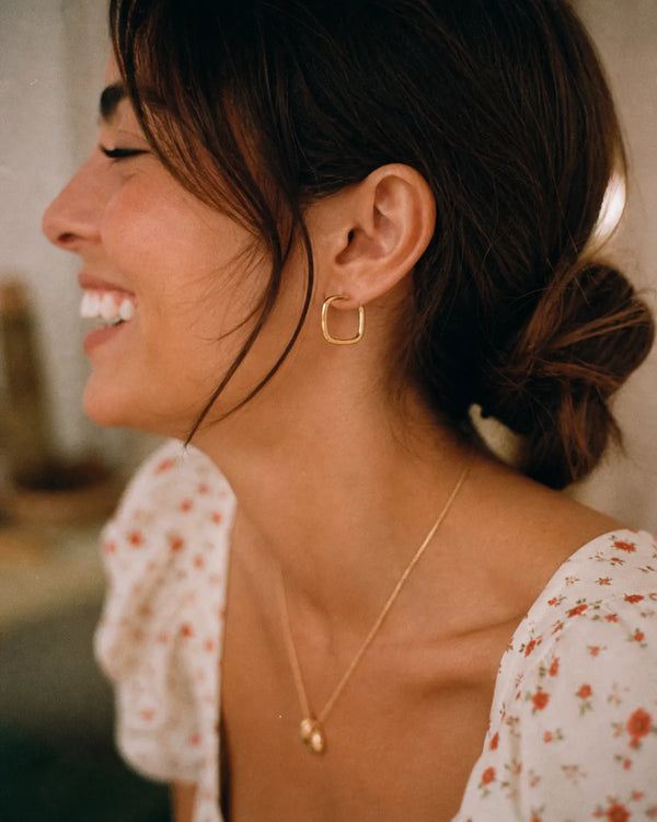 Geometric Hoops