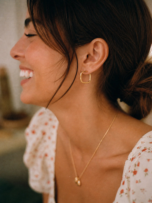 Geometric Hoops